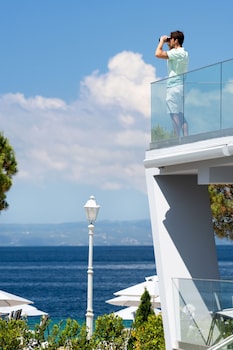 akti toroni boutique hotel