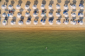 akti toroni boutique hotel