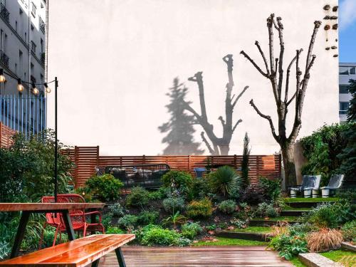 tribe paris batignolles