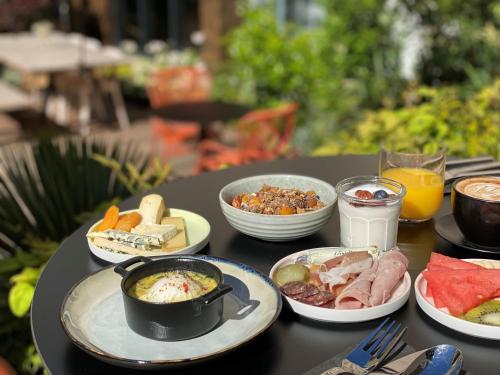 tribe paris batignolles