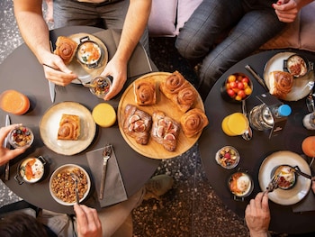 tribe paris batignolles