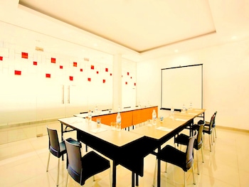 Alltrue Lite Hotel Nagoya Hill Batam,Batam City>>Batam,3 star