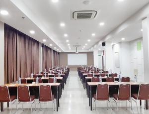 alltrue lite hotel nagoya hill batam