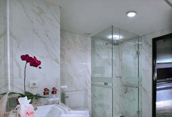 atria hotel malang