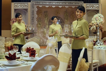 atria hotel malang