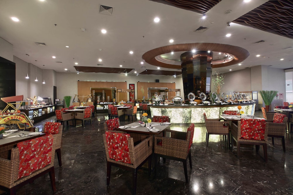 atria hotel malang