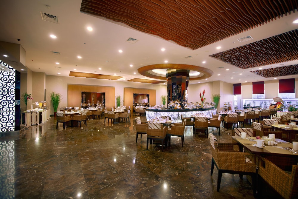 atria hotel malang