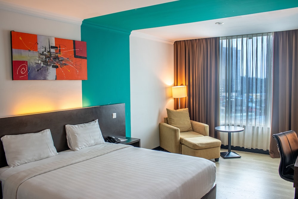 kings hotel nagoya batam