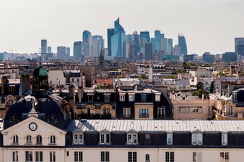 ac porte maillot hotel