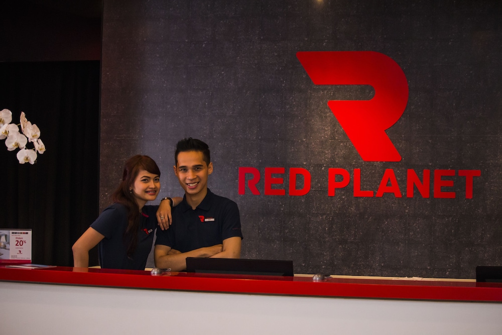 red planet bekasi