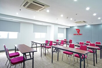 red planet palembang