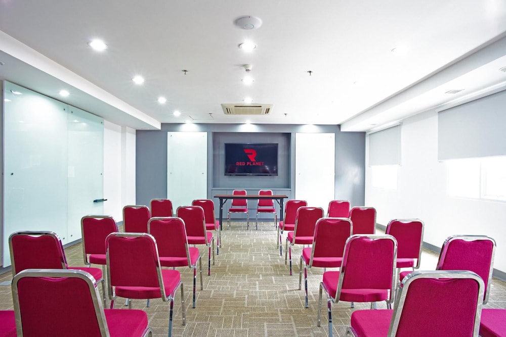 red planet palembang