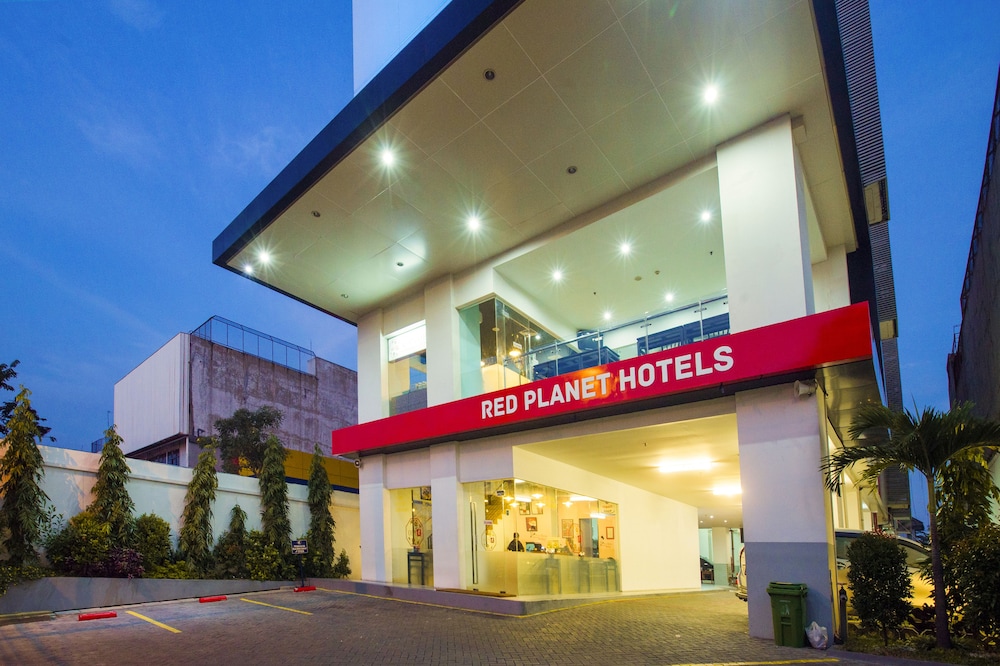 red planet surabaya