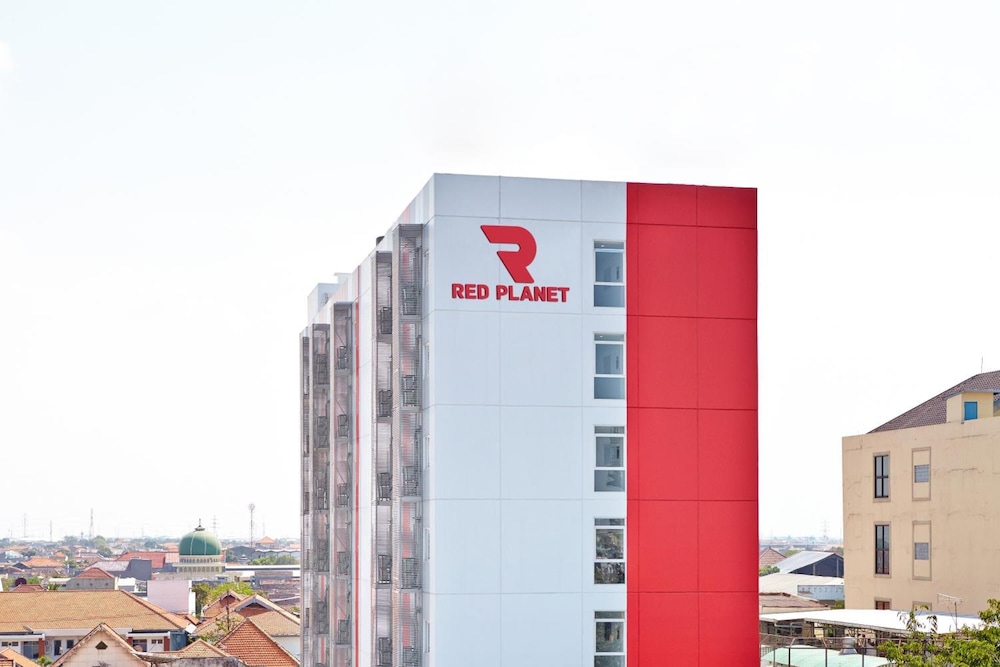 red planet surabaya
