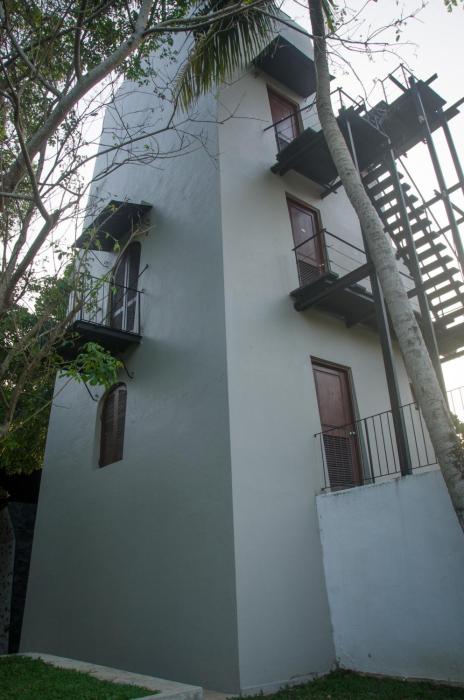 thotupola lakeside resort