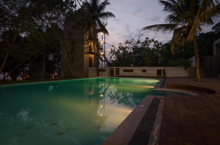 thotupola lakeside resort