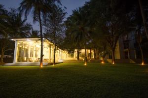 thotupola lakeside resort