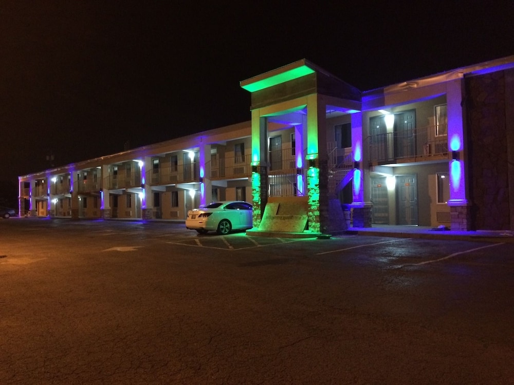 lotus inn and suites