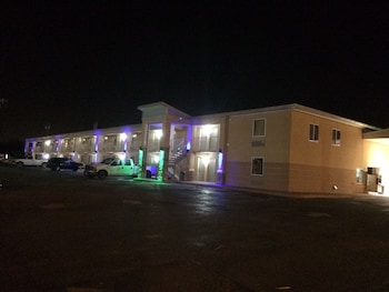 lotus inn and suites