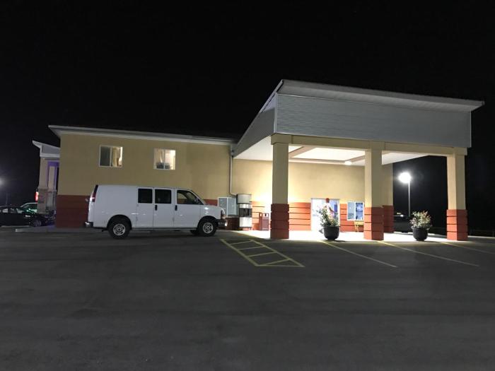 lotus inn and suites