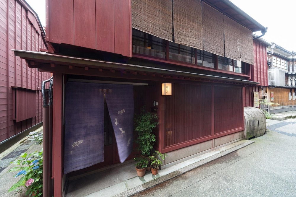 machiya kanazawa kikunoya