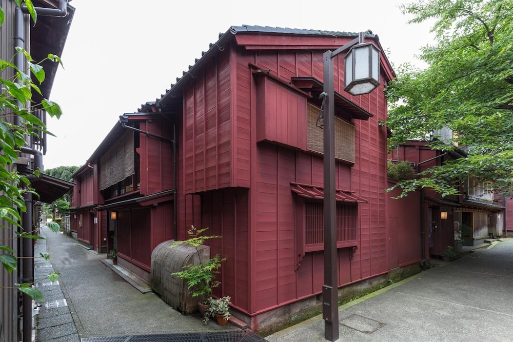machiya kanazawa kikunoya