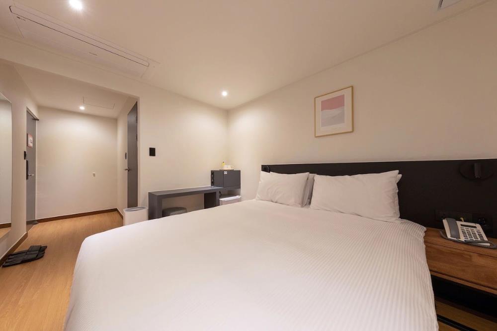 hotel first stay myeongdong