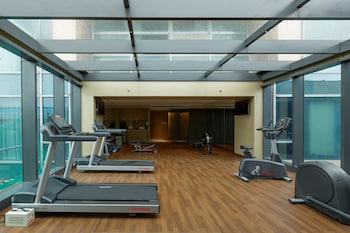 holiday inn express manila newport city an ihg hotel