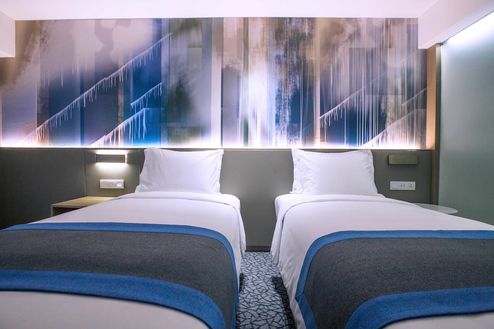 holiday inn express manila newport city an ihg hotel