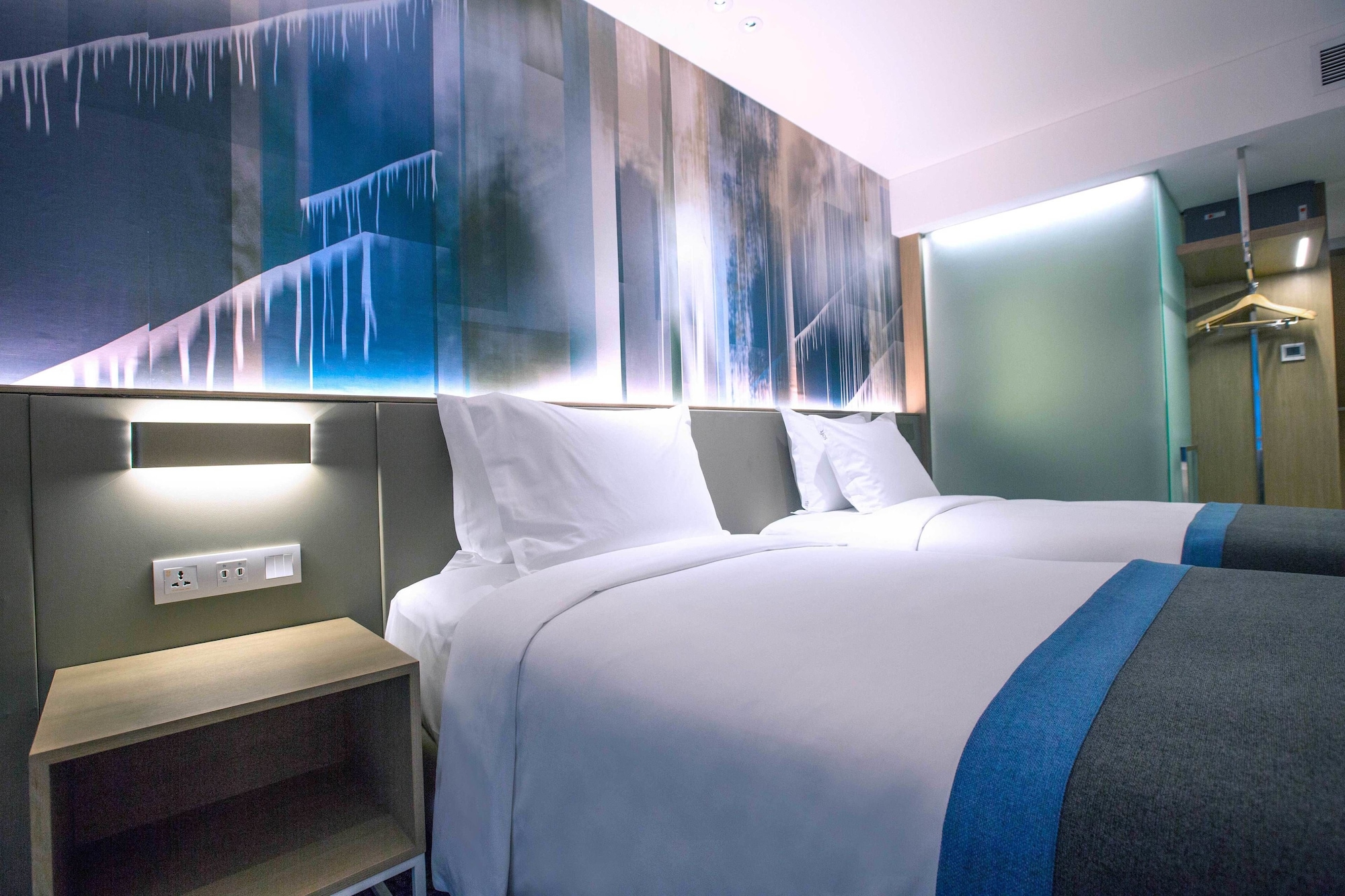 holiday inn express manila newport city an ihg hotel
