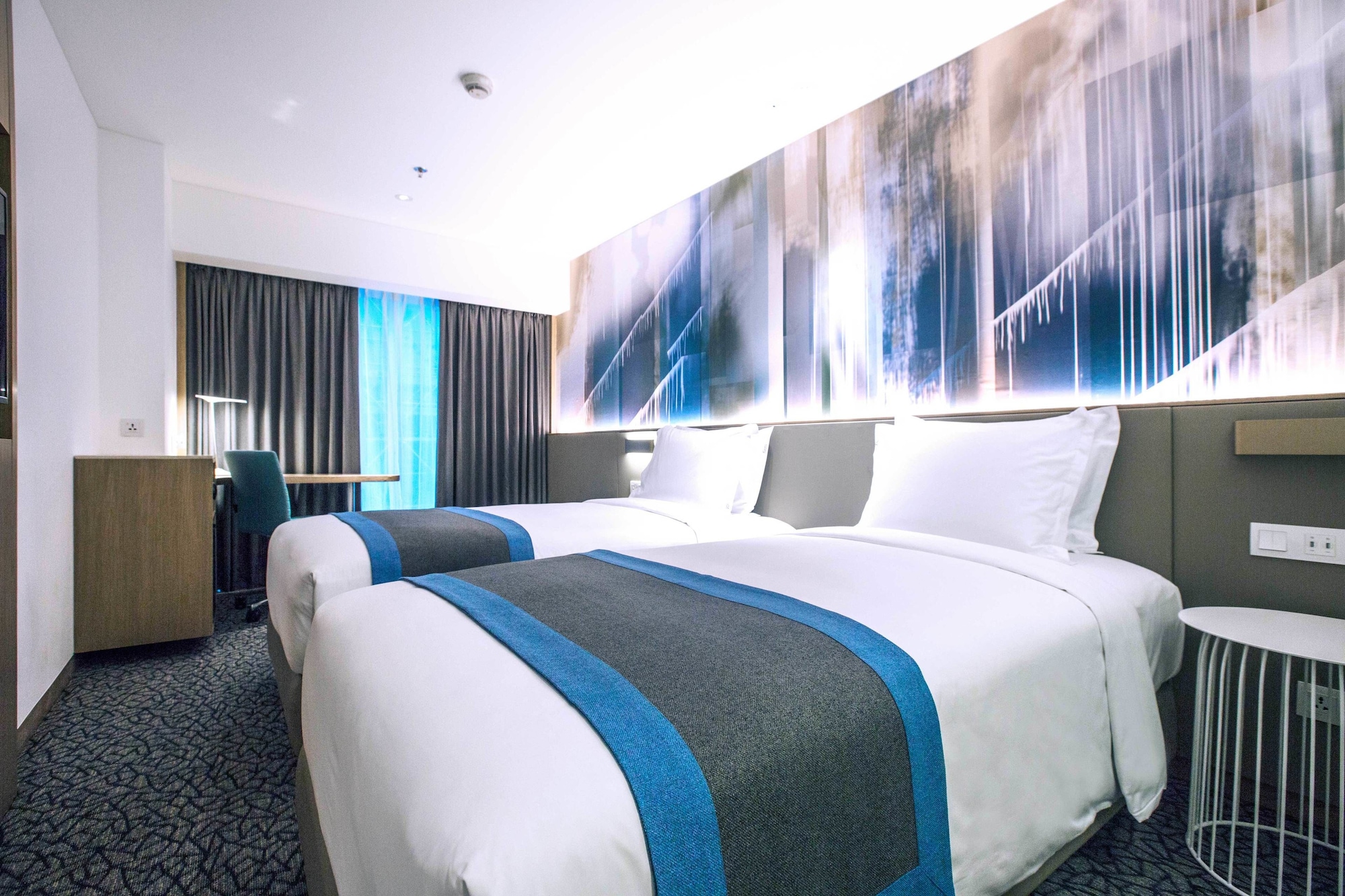 holiday inn express manila newport city an ihg hotel