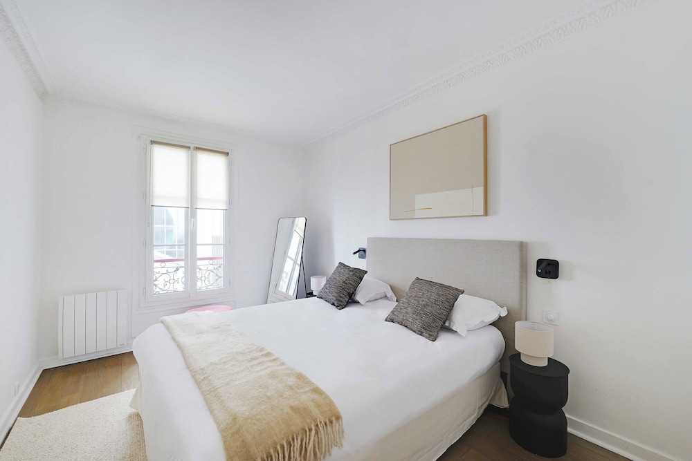 beautiful apartment 2br 6p eiffel tower
