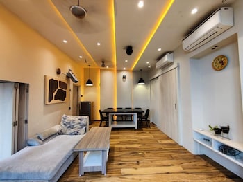 Lazy Moose Villa,,3 star
