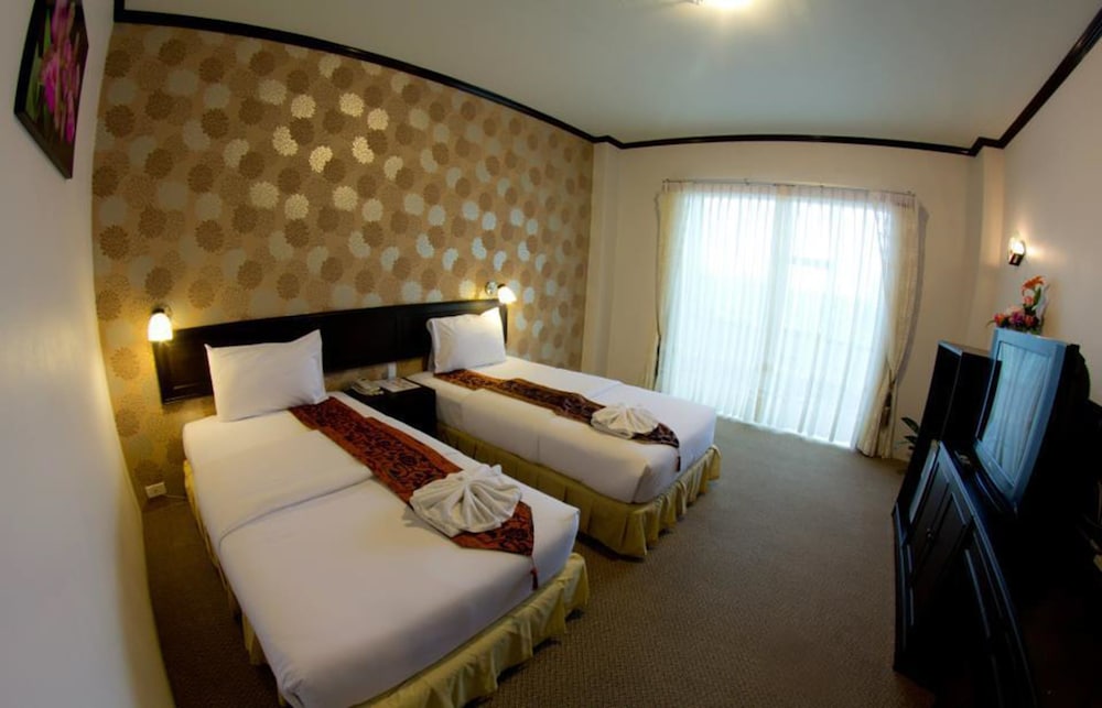 golden dragon resort