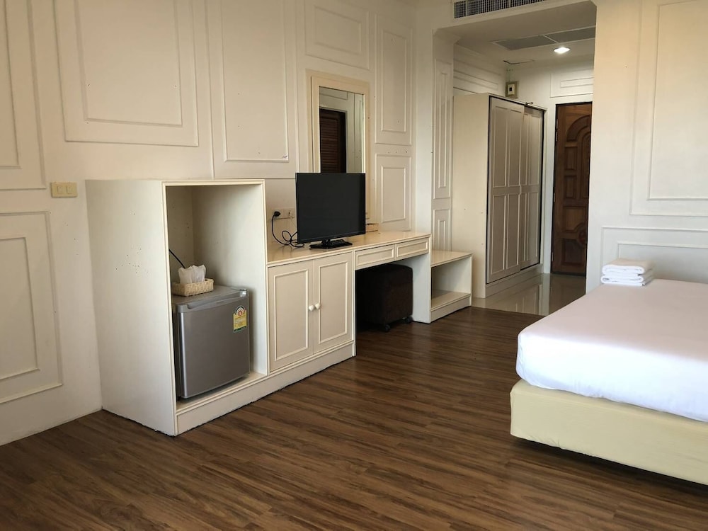 golden dragon resort