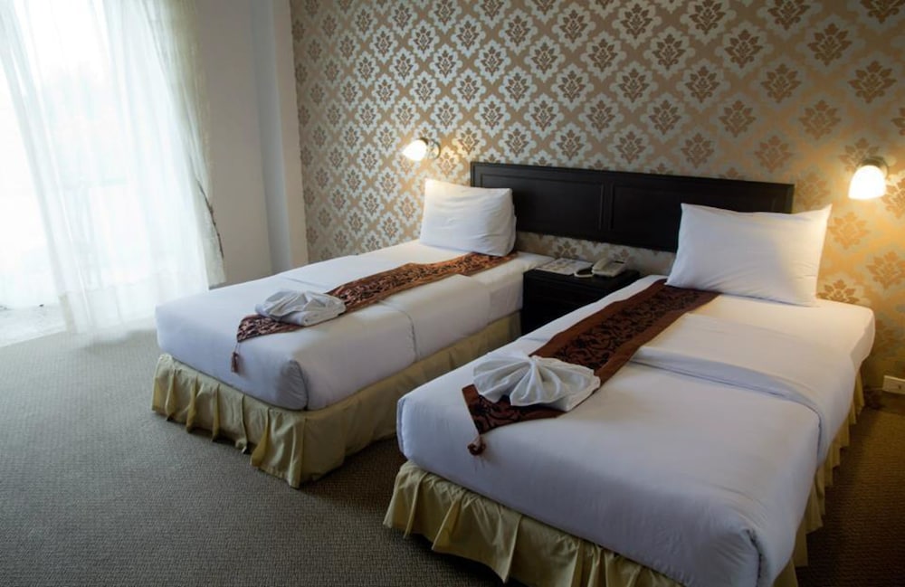 golden dragon resort