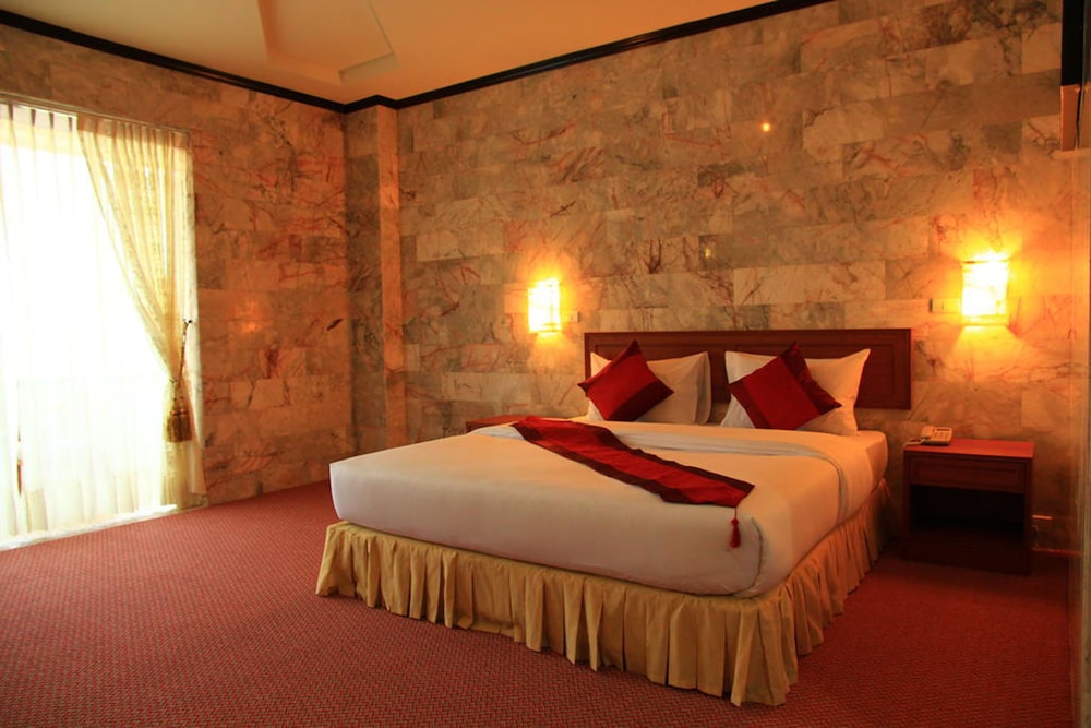 golden dragon resort