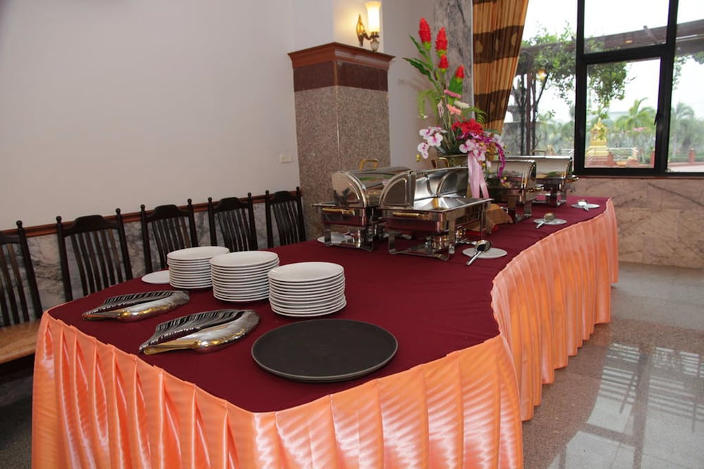 golden dragon resort