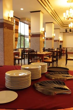 golden dragon resort