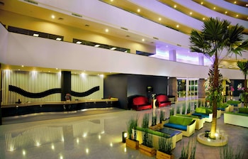 Aston Cirebon Hotel & Convention Center,Kuningan>>Cirebon,4 star