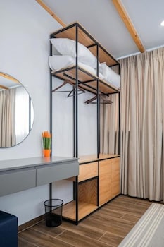 Al Apartments Tirana,,2 star