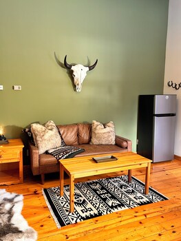 Cow Lake Store And Resort,384002 Range Rd 82,3 star