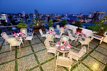 thanh lich hue hotel