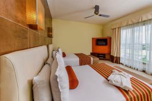 krystal urban cancun and beach club