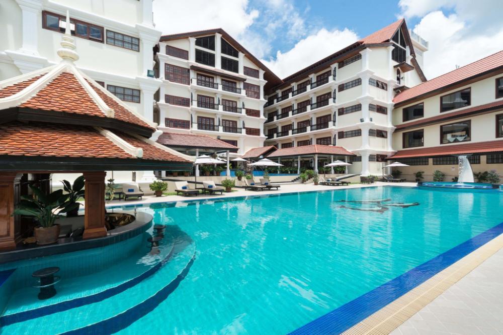 regency angkor hotel
