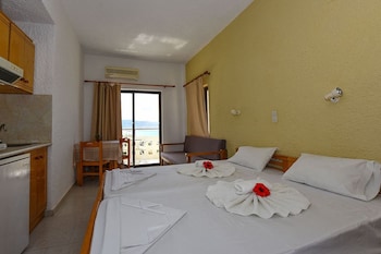 Falasarna Bay,Crete>>Chania,2 star