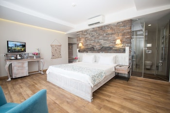 dedeminn marina hotel