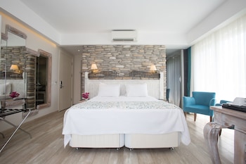 dedeminn marina hotel