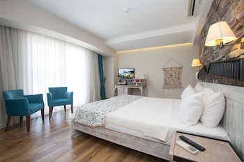 dedeminn marina hotel