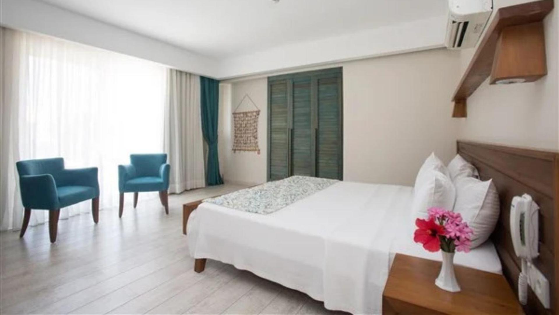 dedeminn marina hotel